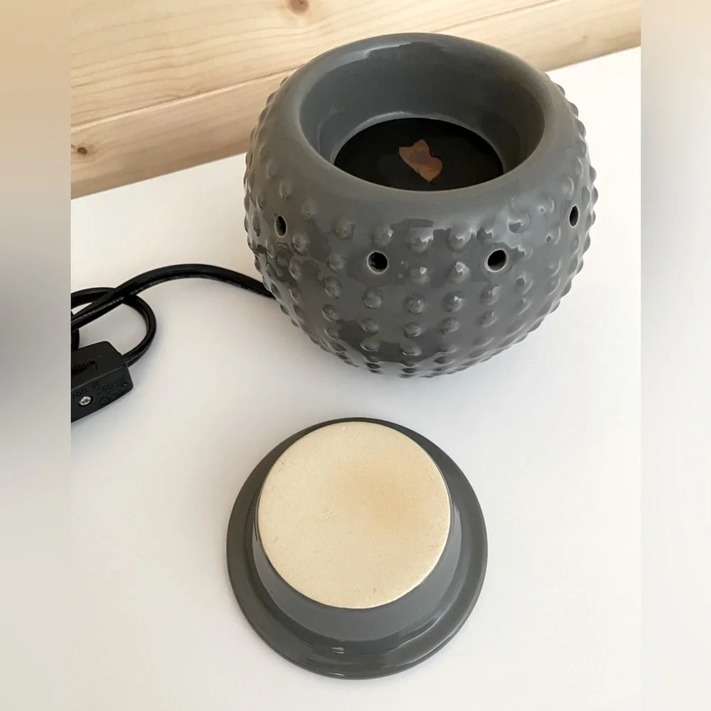Gray Hobnail High Gloss Candle Wax Warmer Round Pacific Trade International